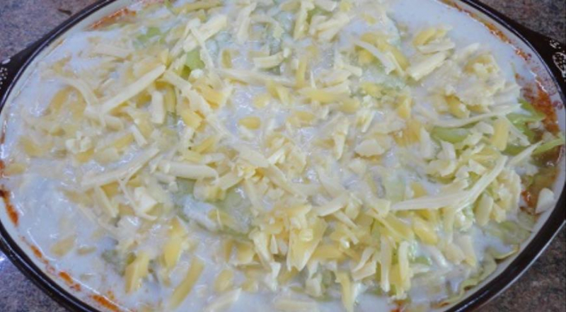 ЛАЗАНЬЯ З капустяного листя