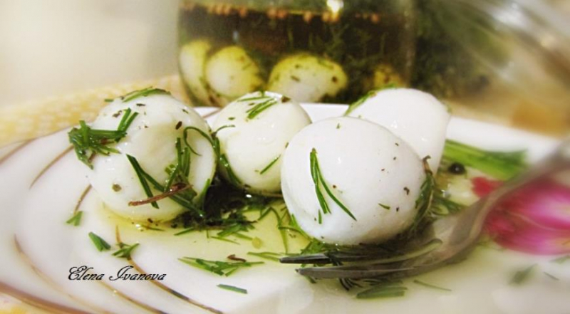 МАРИНОВАНІ ЯЙЦЯ