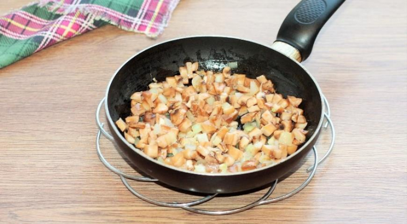 СВИНИНА З ГРИБАМИ В хрусткі корочки 