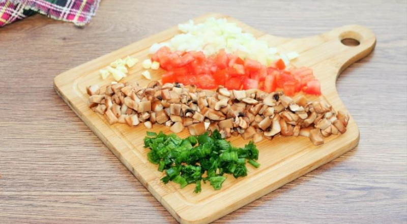 СВИНИНА З ГРИБАМИ В хрусткій скоринці